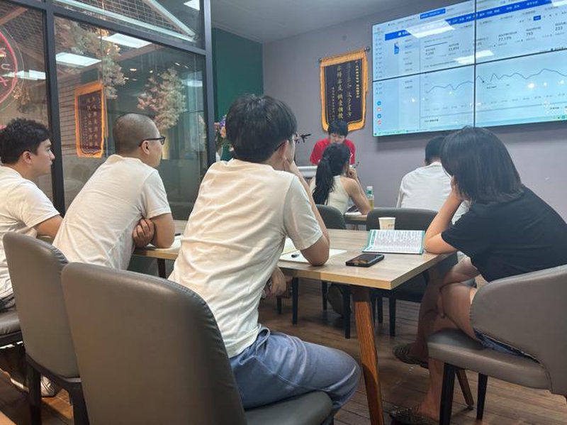电商平台背后的创新与升级